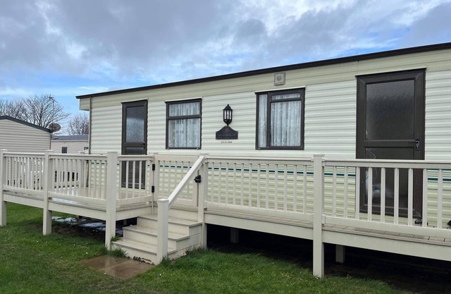 2 Bedroom caravan Hunstanton pets go free