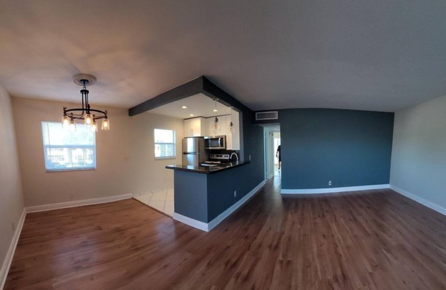 2 Bedroom Condo 436628 by Houzlet