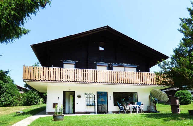 2 bedroom cozy apartment in Arrach