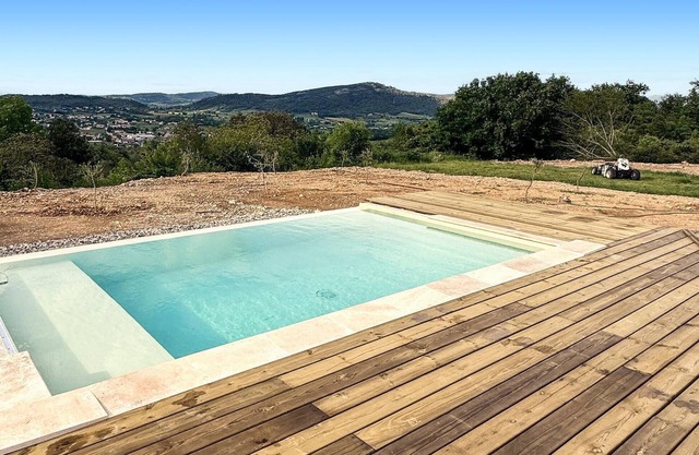 2 bedroom cozy home in Salavas