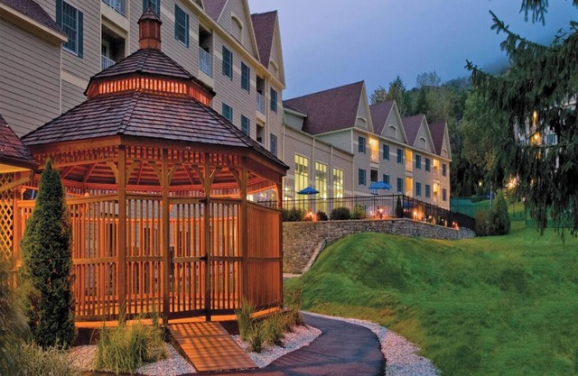 2 Bedroom Deluxe Condo w/Kitchen, at Jiminy Peak Ski Mountain, Bentley Brook!