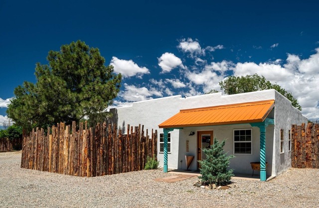 2 Bedroom, full kitchen, private fenced patio with shared laundry and sauna on site.