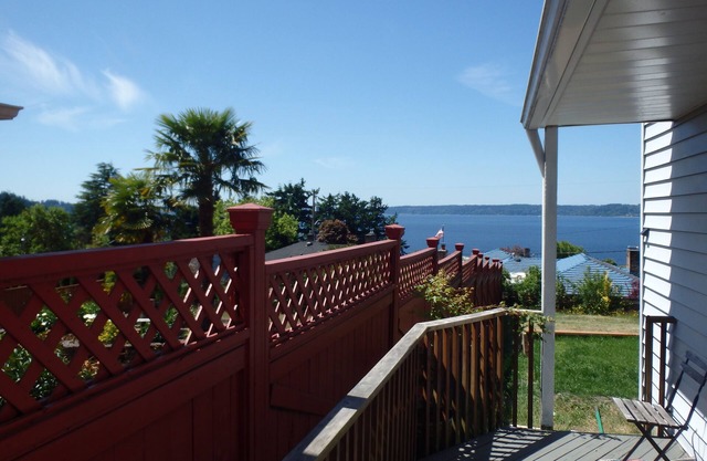 2 bedroom MIL. Fantastic views of the puget sound.
