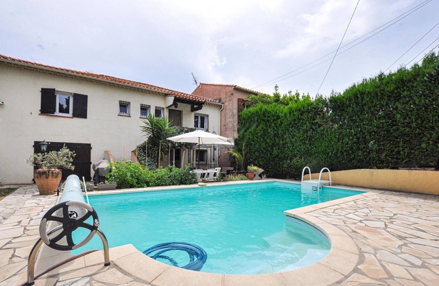 2 bedroom nice apartment in Cogolin