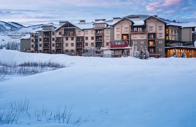 2-bedroom, PR Resort with fitness room, WiFi in superb Park City