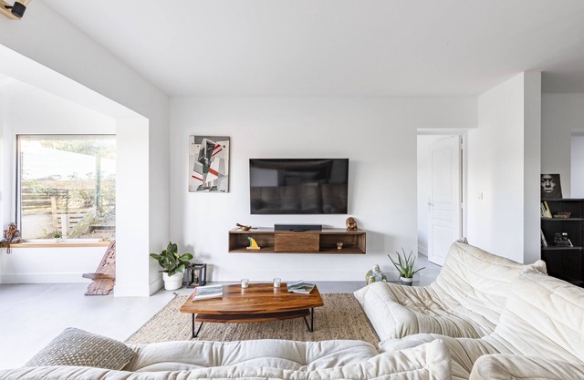 2 Bedroom Private vacation home in Bidart