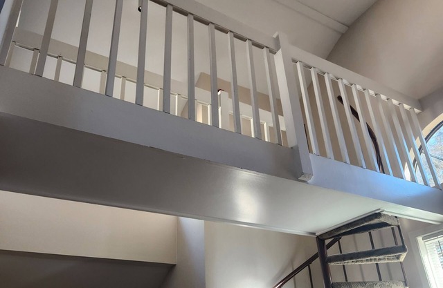 2-bedroom resort in enchanting East Stroudsburg with AC, fitness room, WiFi