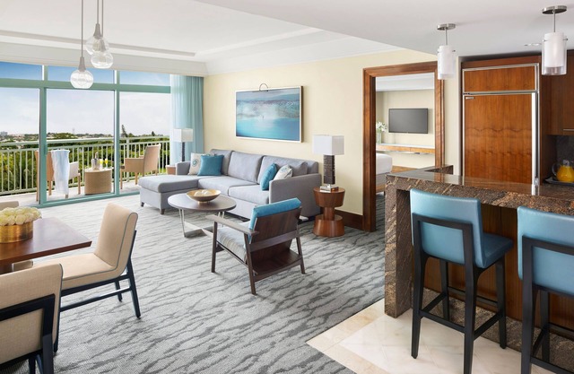 2 Bedroom Suite Terrace View - 2 King bed, Max Occupancy 7 Guests