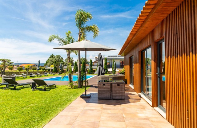 2 bedroom villa, close to the beach and mountain