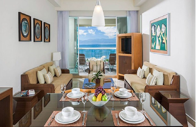 2 Bedroom w/kitchenette on the beach in Nuevo Vallarta