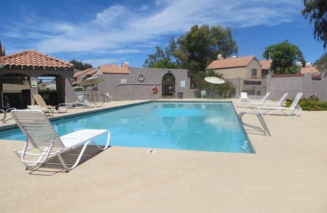 2 bedrooms & 1 full bathrooms in Glendale