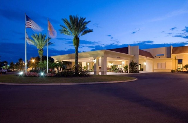 2 BR Condo At Orange Lake. 1 wk Available, Flexible Through 2022, Sleeps 8