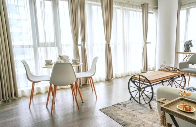 2 BR plus DAN at heart Toronto downtown