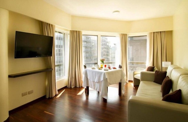 2 BR Suite within Walking Distance to Palacio San Martin