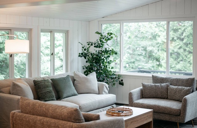2 Cozy Waterfront Cottages on Lime Lake