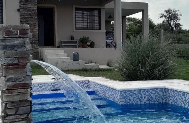 2 Dormitorios y pileta