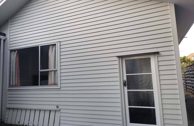 2 Double Bed including 1 double sofa bed Studio, 7a Rangiatea Road, Epsom