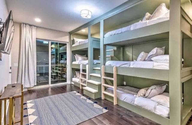 2 Homes! 21 Beds & Rooftop Views! 10 to Downtown!