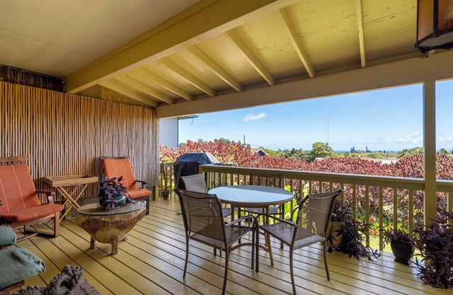 2 Mi to Hana Hwy: Haiku Home w/Ocean Views!