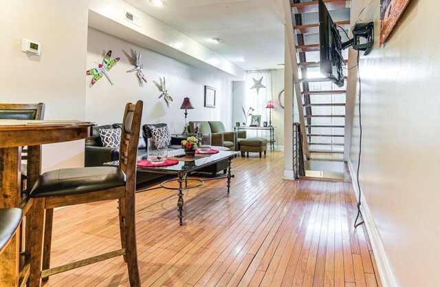 2 Mi to National Aquarium: Canton Home w/Patio!