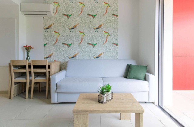 2 room with pool at the beach by SELECTsoHOME