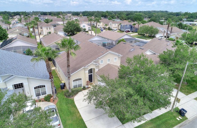 2 Suites, 1 King, 5 Beds: Pool. Games Room #810