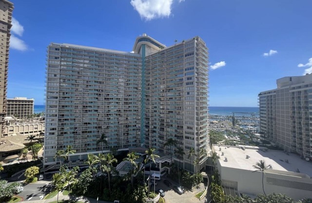 2 Units with lagoon/ocean views! Sleeps 10, Perfect for big groups!