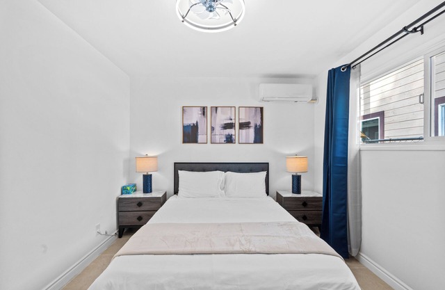 20% OFF Monthly Designer 1BR Apt Prime Tustin