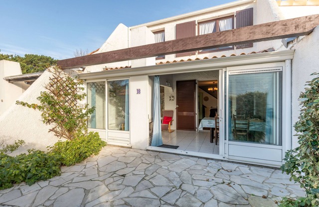 200 metres from the beach, 2-star furnished accommodation