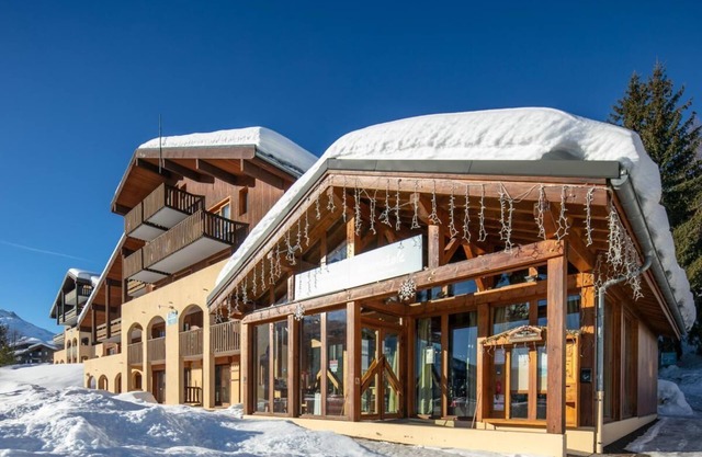 200m from ski slopes, balcony, parking, tv, ski locker, 32m², Valmorel