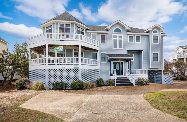 2310 - Aegean Breeze, Nice Corolla Home Complete with Amenities Including Private Blue Lagoon Pool