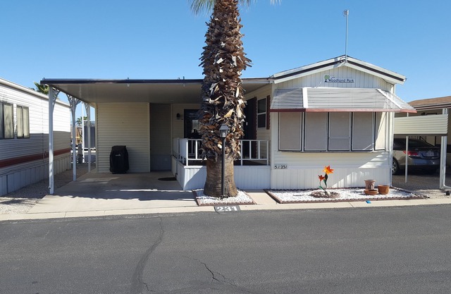 24 hour Gated resort community - TONS of Activities