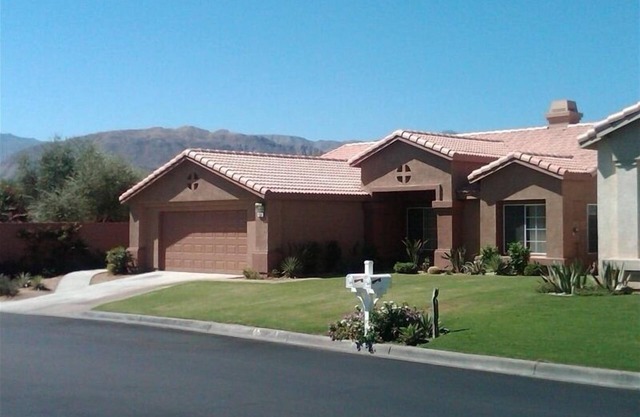 25% off Dec - Great place for Holidays! Private Home w Pool, Spa,& Putting Green