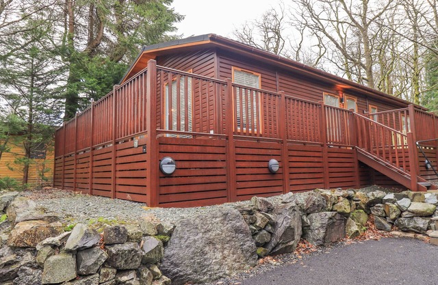 25 THIRLMERE, pet friendly, with pool in Troutbeck Bridge