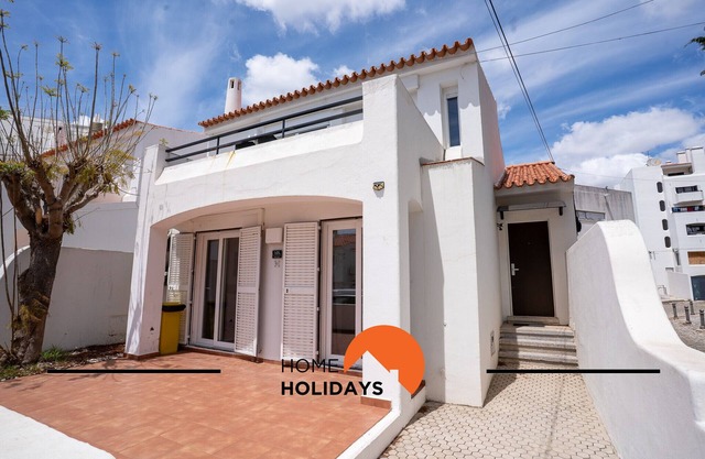#265 Charming Villa Sam by Home Holidays