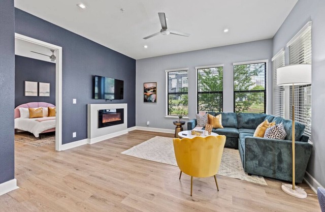 2Bdr Downtown Dallas Rooftop/FirePit+Pooltable&Gym