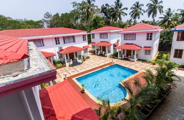 2BHK Apartment Pool Kitchen in Vagator first floor