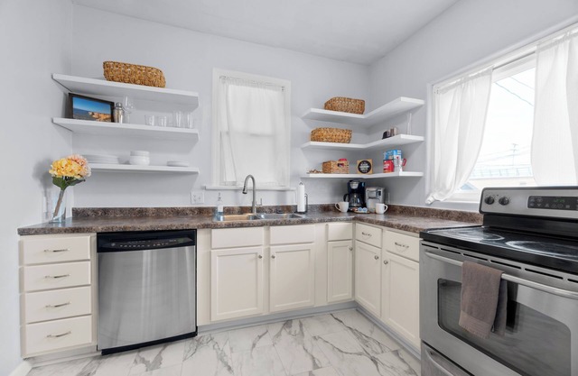2BR/1BA Near OSU - Historic Charm & Modern Comfort