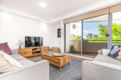 2BR 2BA Apt with Dedicated Workspace and Free parking - Hosted by CanStay