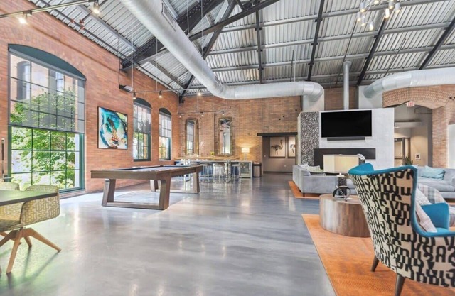 2BR 2BA Luxury Historic Loft With Pool