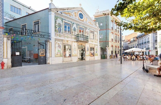 2BR Apt, Lisbon Summa