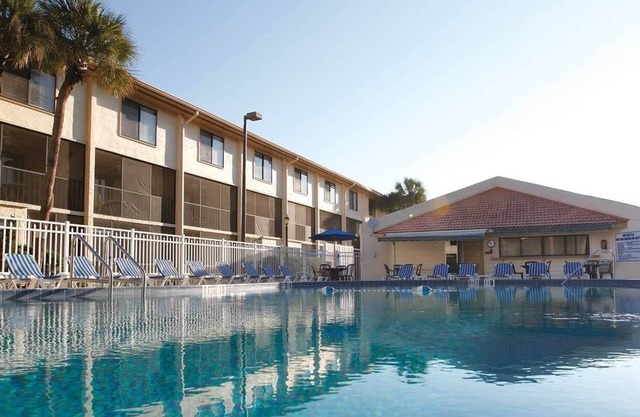 2br Condo Fun w/family Close to Disney!