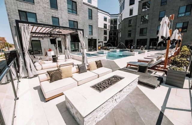 2BR Cozy Apt in CWE | Parking, Gym & Pool