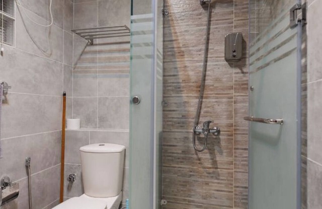 2BRs Direct on Pool View Free beach Access Einbay