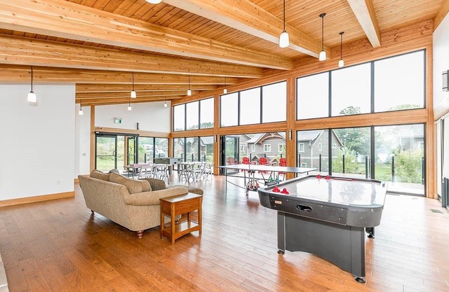 3 + bed 2 bath Villa on Lake Muskoka