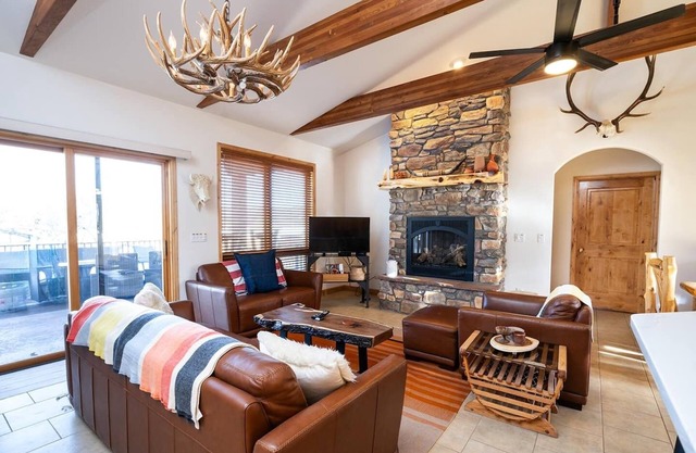 3 Bed/2 Bath with Rec Room, Hot Tub, Sauna and Outdoor Living!