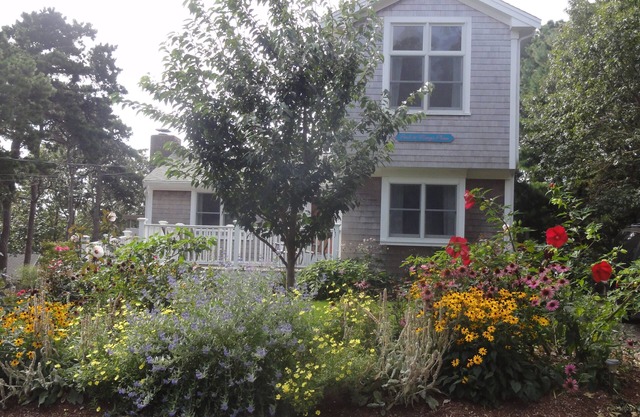 3 bed 3 bath. Premium linens provided. Pet friendly