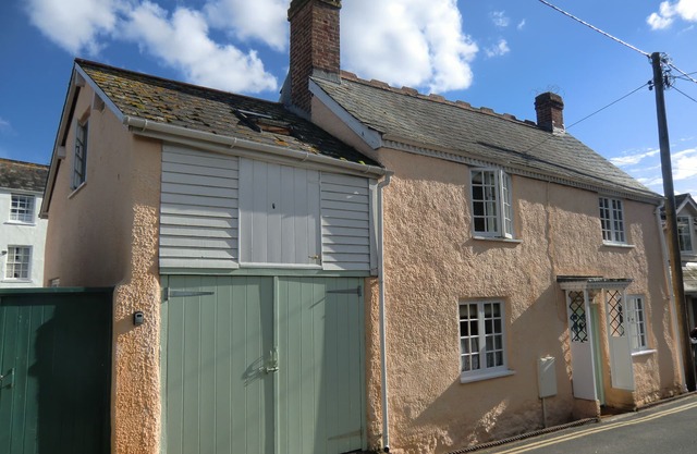 3 bed cottage to rent in Sidmouth - 3 mins walk from town and beach