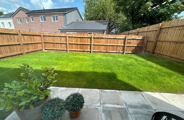 3 Bed House - Tower Close