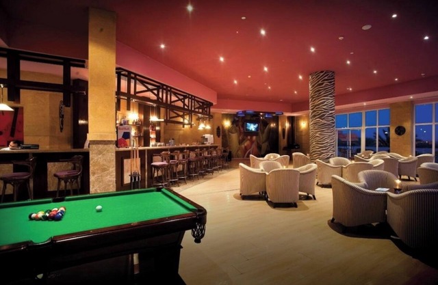 3-bedroom chalet in Amwaj Oyoun Resort sharm elsheikh with AC families only